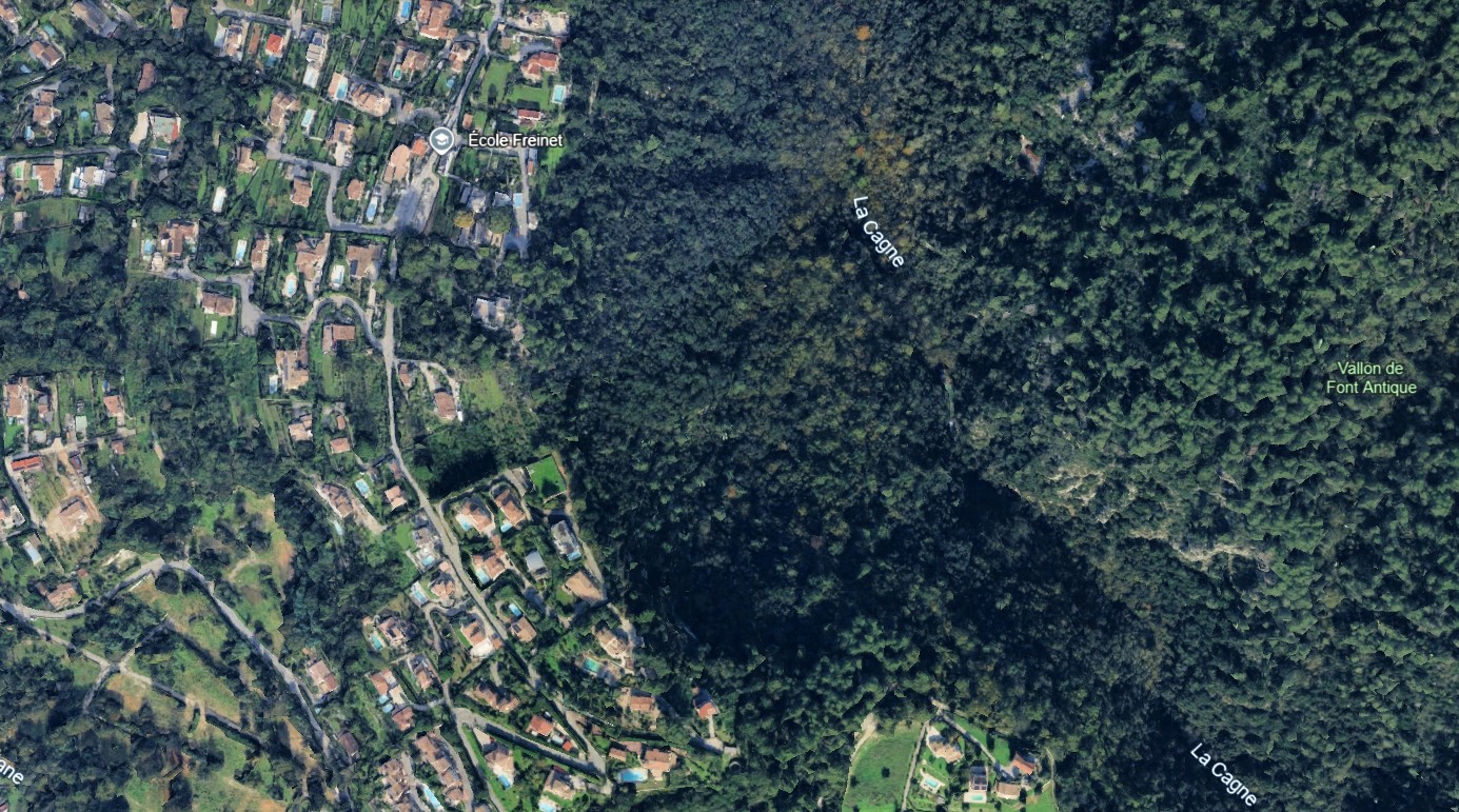 Travaux dans le lit de la Cagne Travaux dans le lit de la Cagne